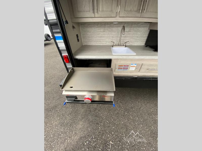 New Coachmen Rv Catalina Legacy Bhdsck Travel Trailer At Alpin