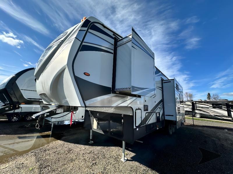 Used Eclipse Attitude Wide Lite Ss Toy Hauler Fifth Wheel At