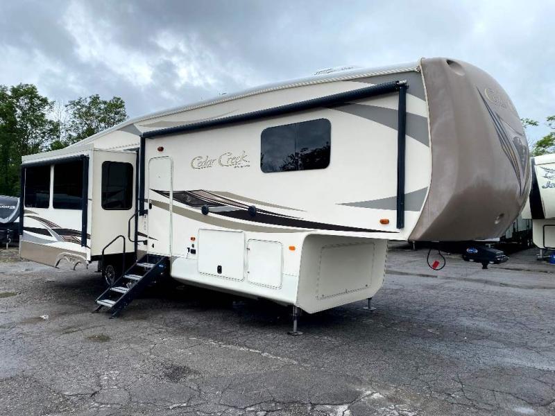 Used Forest River Rv Cedar Creek Hathaway Edition Re Fifth Wheel