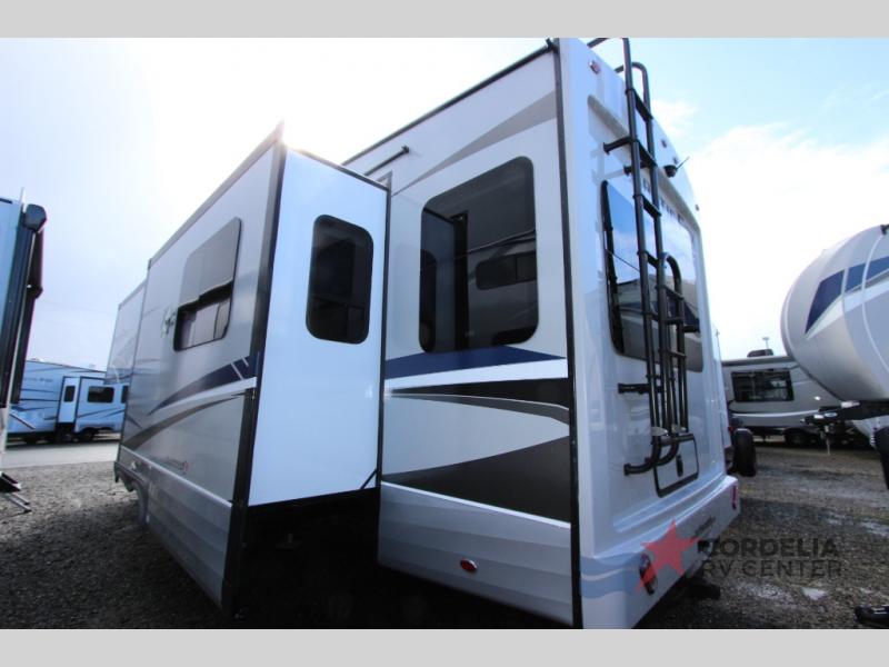 New Northwood Arctic Fox Grande Ronde Rd Fifth Wheel At