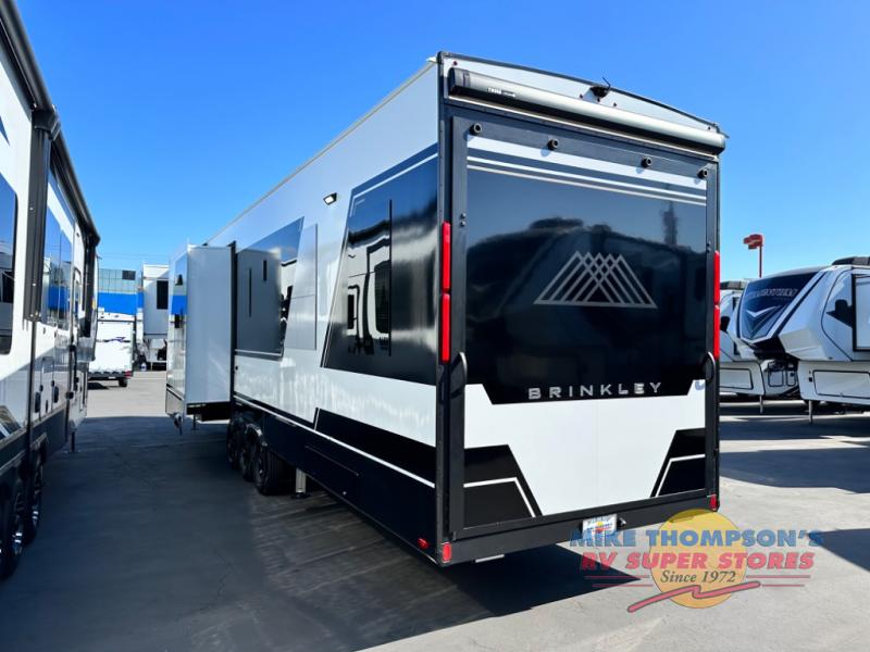 New Brinkley Model G Toy Hauler Fifth Wheel At Mike Thompson