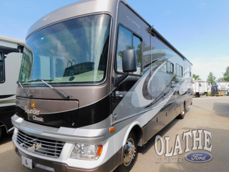 Used Fleetwood Rv Bounder Classic M Motor Home Class A At Olathe