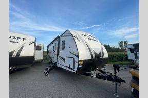 New 2022 CrossRoads RV Sunset Trail SS242BH Photo