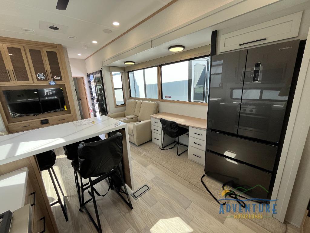 RV listing image