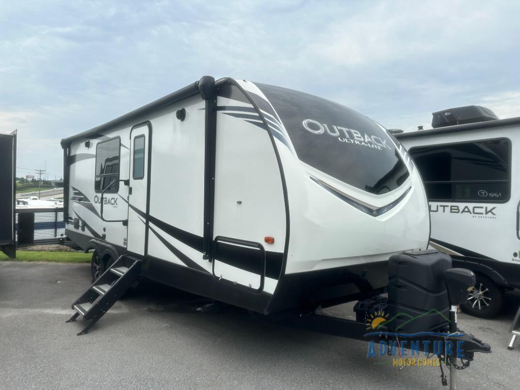 Used 2020 Keystone RV Outback Ultra Lite 221UMD Travel Trailer at ...