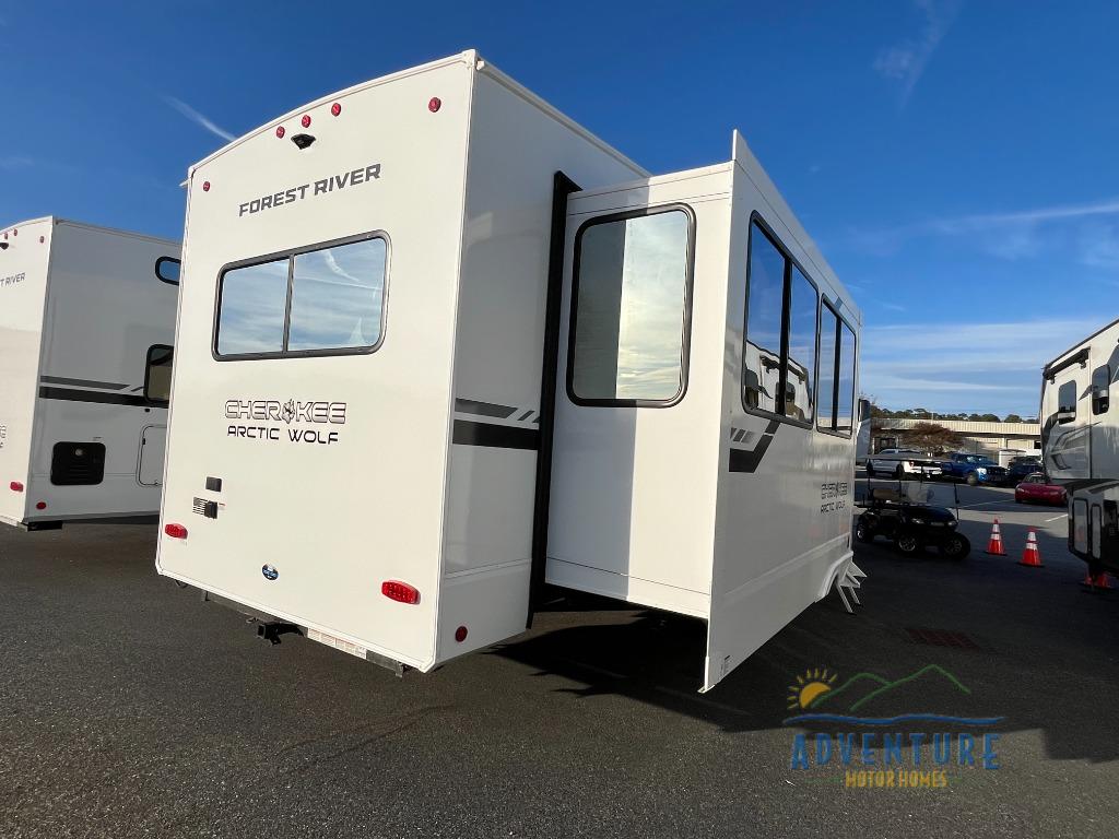 RV listing image