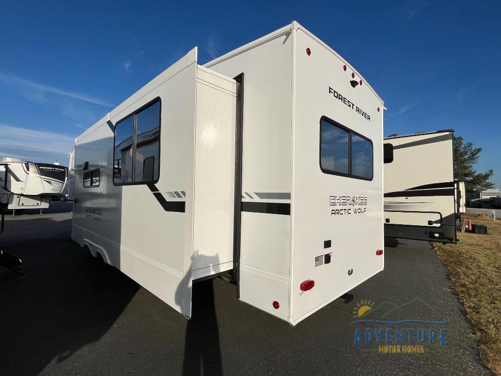 RV listing image