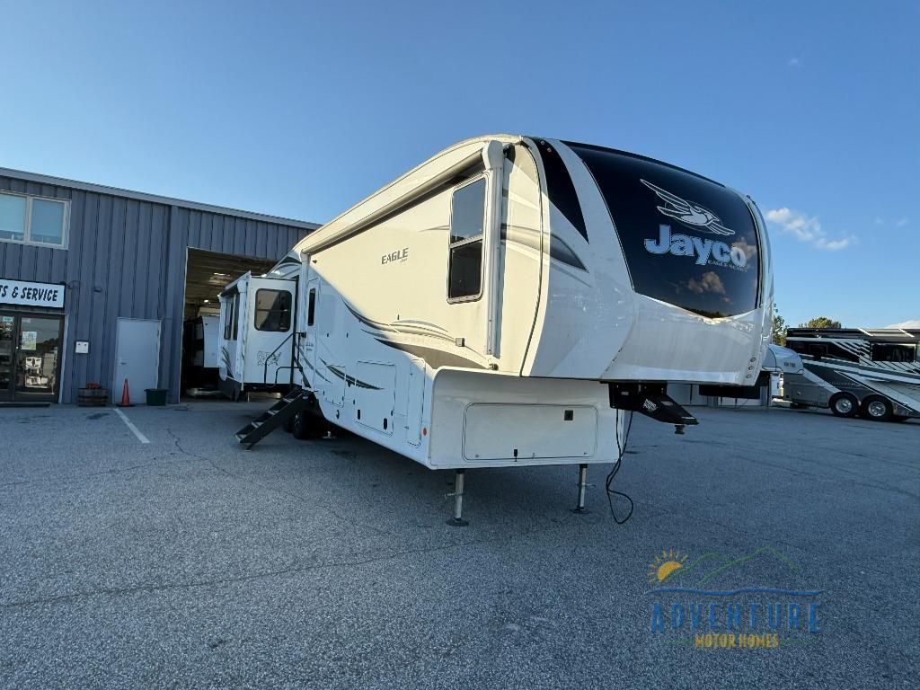 RV listing image