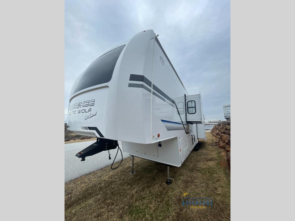 RV listing image