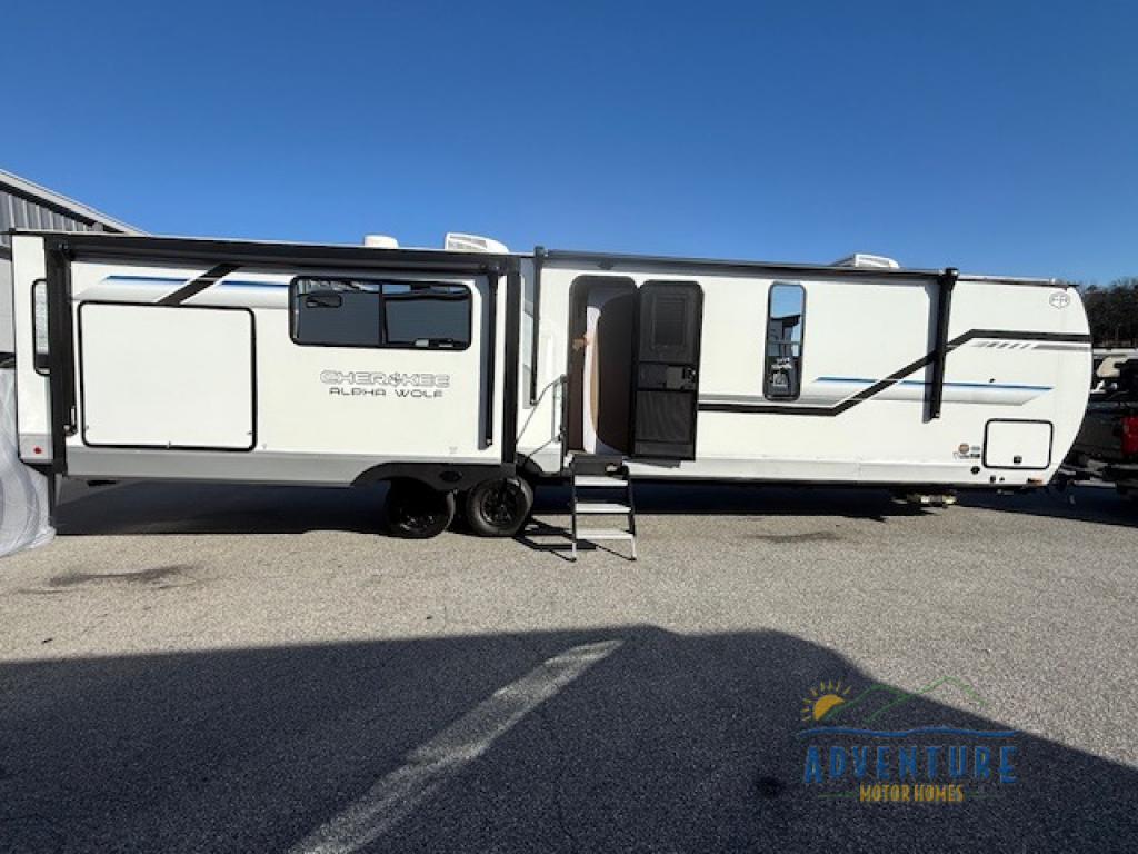 RV listing image