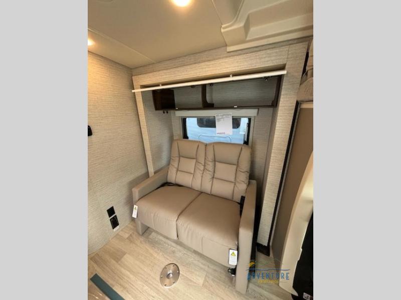 Winnebago Navion Image