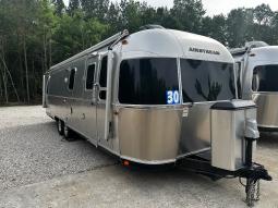 Used 2017 Airstream RV Classic 30 Twin Photo