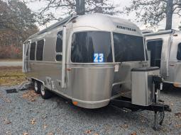 Used 2022 Airstream RV Globetrotter 23FB Twin Photo