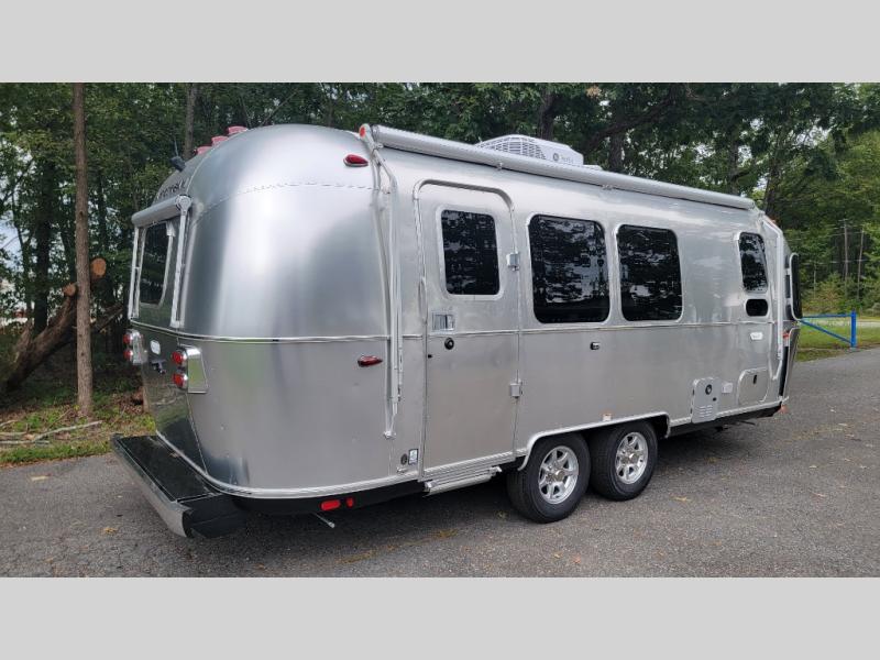 New 2024 Airstream RV Flying Cloud 25FB Twin Hatch Travel Trailer at ...