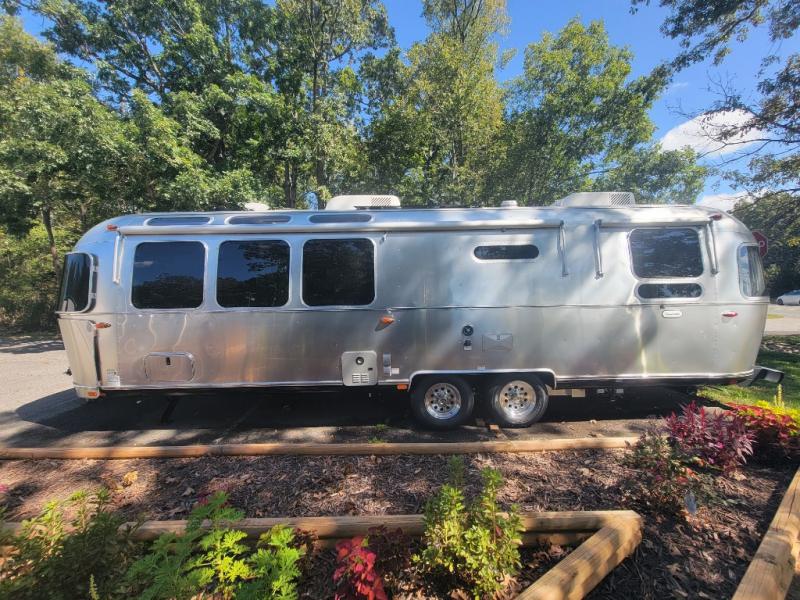 New 2024 Airstream RV Globetrotter 30RB With Solar Package Travel