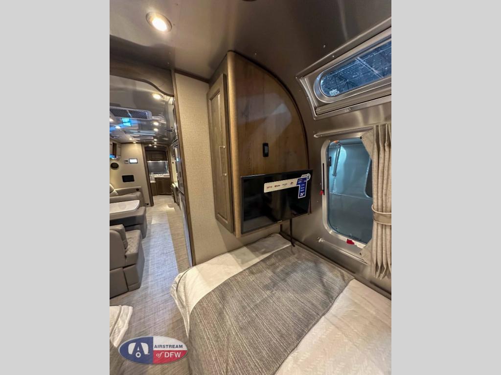 New 2024 Airstream RV Classic 33FB Twin Travel Trailer at Airstream DFW