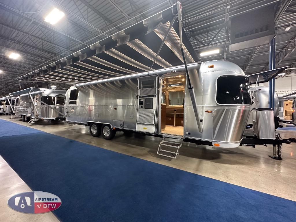 New 2024 Airstream RV Globetrotter 30RB Travel Trailer at Airstream DFW