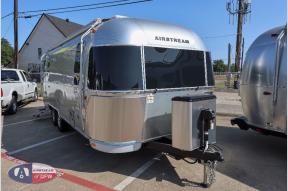 New 2023 Airstream RV Flying Cloud 25FB Photo