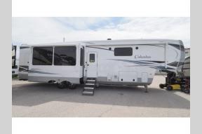 New 2022 Palomino Columbus 384RK Photo