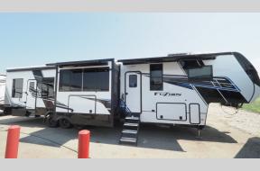 New 2025 Keystone RV Fuzion 419 Photo
