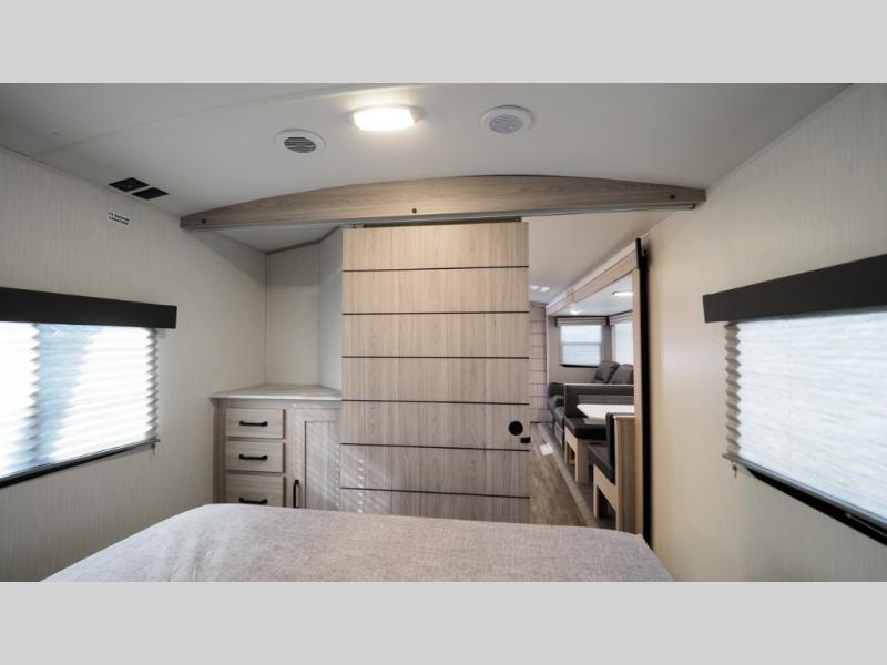 New 2024 Cruiser Shadow Cruiser 260RBS Travel Trailer at All Seasons RV Muskegon, MI 11949