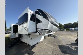 New 2025 Grand Design Solitude 310GK Photo