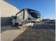 Used 2022 Grand Design Reflection 337RL image