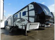 Used 2018 Dutchmen RV Voltage Epic 3970 image