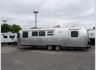 Used 2024 Airstream RV Flying Cloud 30FB Bunk image