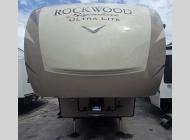 Used 2018 Forest River RV Rockwood Signature Ultra Lite 8289WS image