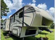 Used 2017 Prime Time RV Crusader 295RST image