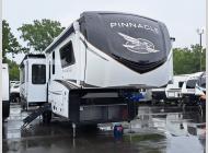 New 2025 Jayco Pinnacle 32RLTS image