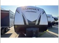 Used 2022 CrossRoads RV Sunset Trail SS242BH image