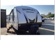 Used 2022 CrossRoads RV Sunset Trail SS242BH image