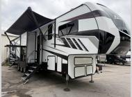 Used 2023 Alliance RV Valor 40V13 image