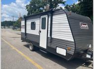 Used 2022 Dutchmen RV Coleman 17B image