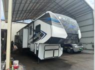 Used 2021 Keystone RV Fuzion 427 image