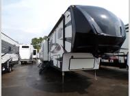 Used 2018 Dutchmen RV Voltage Epic 3970 image