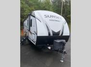 Used 2022 CrossRoads RV Sunset Trail SS253RB image