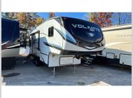 Used 2021 CrossRoads RV Volante 240RL image