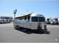 Used 2005 Airstream Classic 31 Dinette image