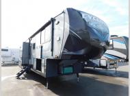 Used 2015 Heartland Cyclone 4100 King image