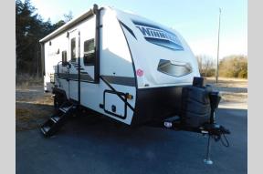 Used 2021 Winnebago Industries Towables Micro Minnie 2108TB Photo