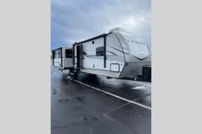 New 2024 Keystone RV Cougar Half-Ton 33RLI Photo