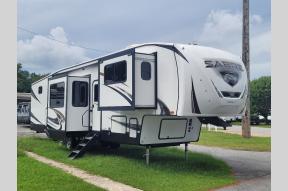New 2022 Forest River RV Sabre 37FLH Photo