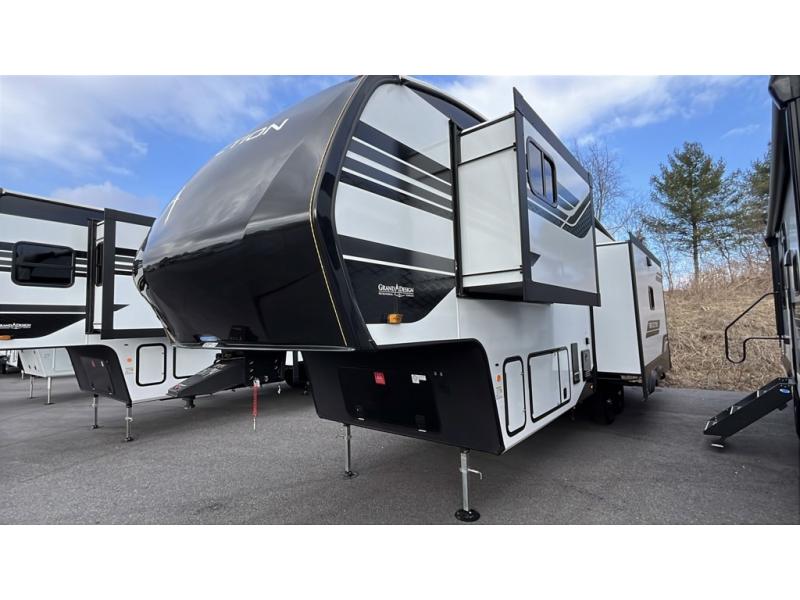 RV listing image