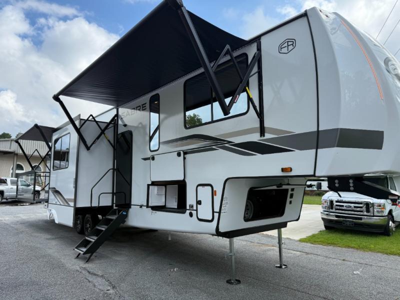 RV listing image