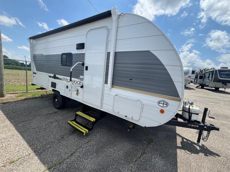 RV listing image