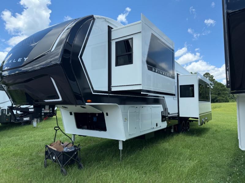 RV listing image