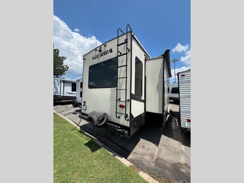 RV listing image